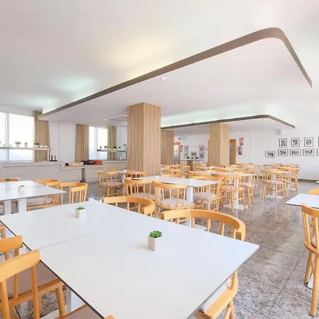 Azuline Mediterraneo 2* Санта-Еулалія-дель-Ріо