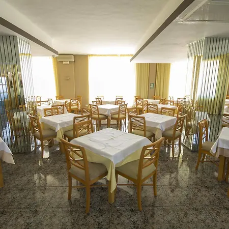 Hotel Azuline Mediterraneo Santa Eularia des Riu