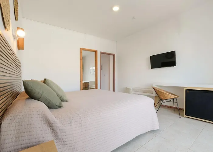 Azuline Mediterraneo Готель Санта-Еулалія-дель-Ріо