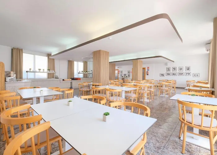 Azuline Mediterraneo 2* Санта-Еулалія-дель-Ріо