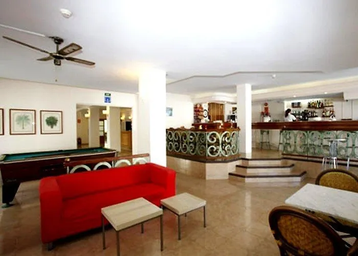 Azuline Mediterraneo Готель Санта-Еулалія-дель-Ріо