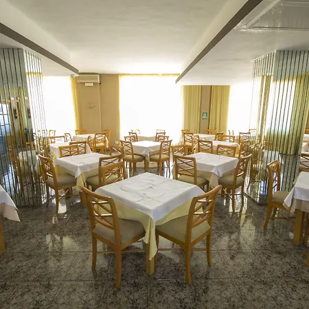 Azuline Mediterráneo 2*