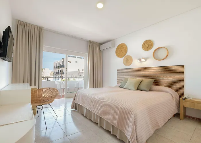 Azuline Mediterraneo 2*