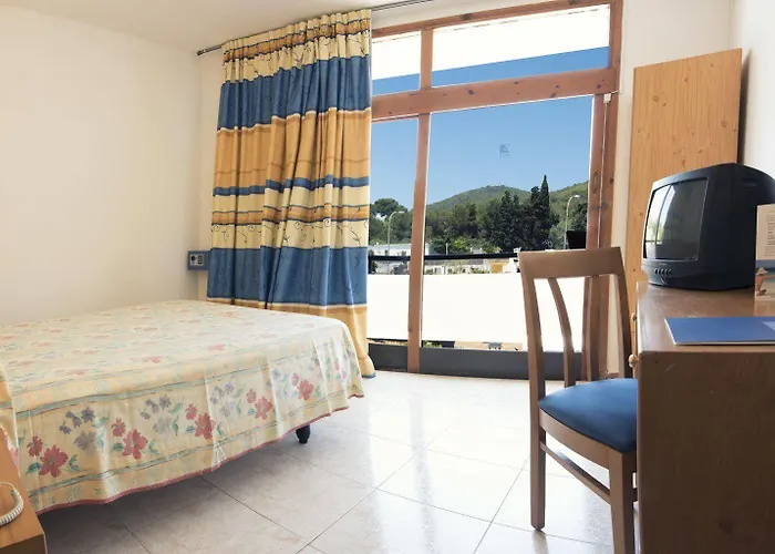 Отель Azuline Mediterraneo 2*